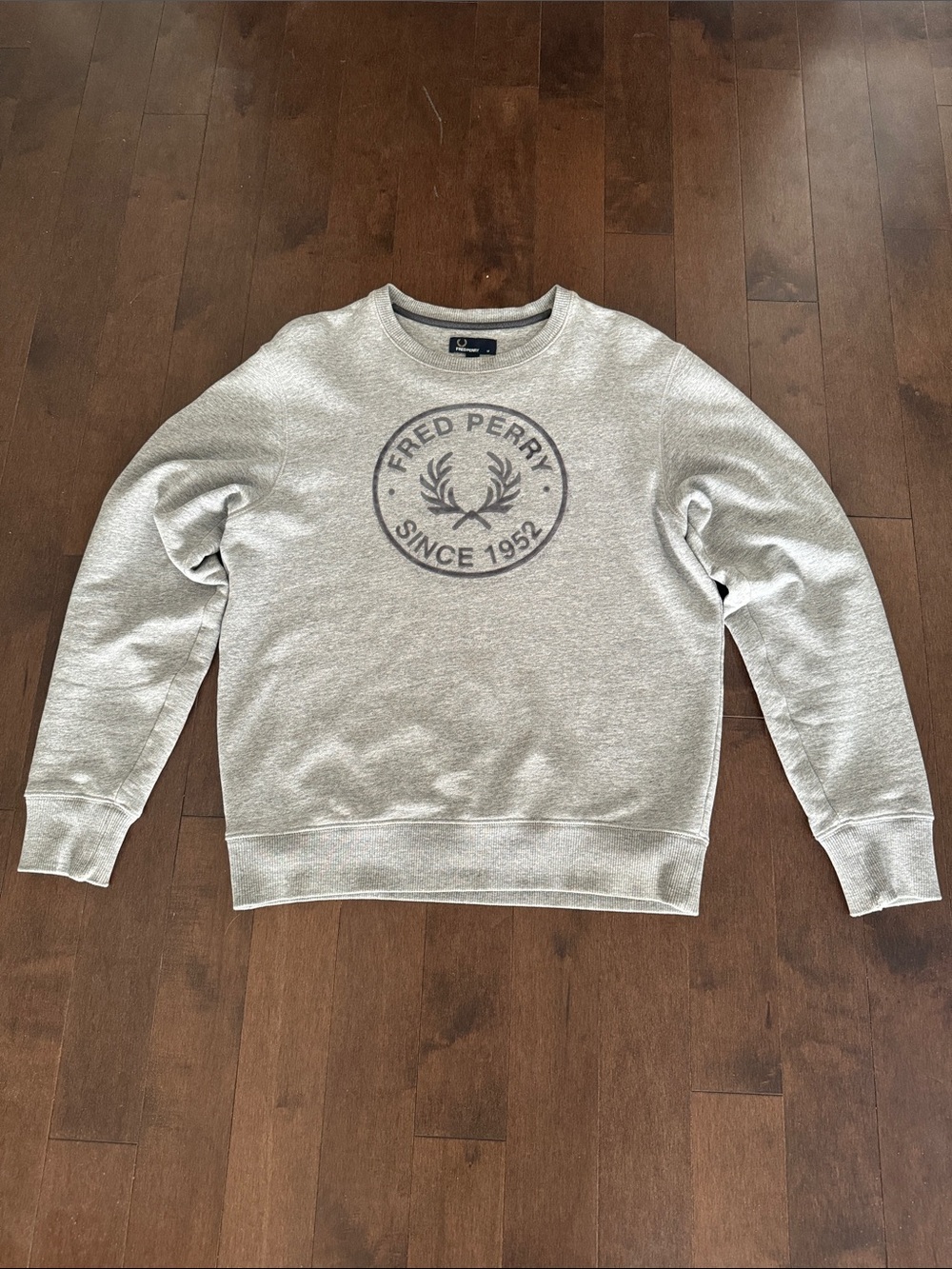 Fred Perry Light Gray Crewneck Sweatshirt